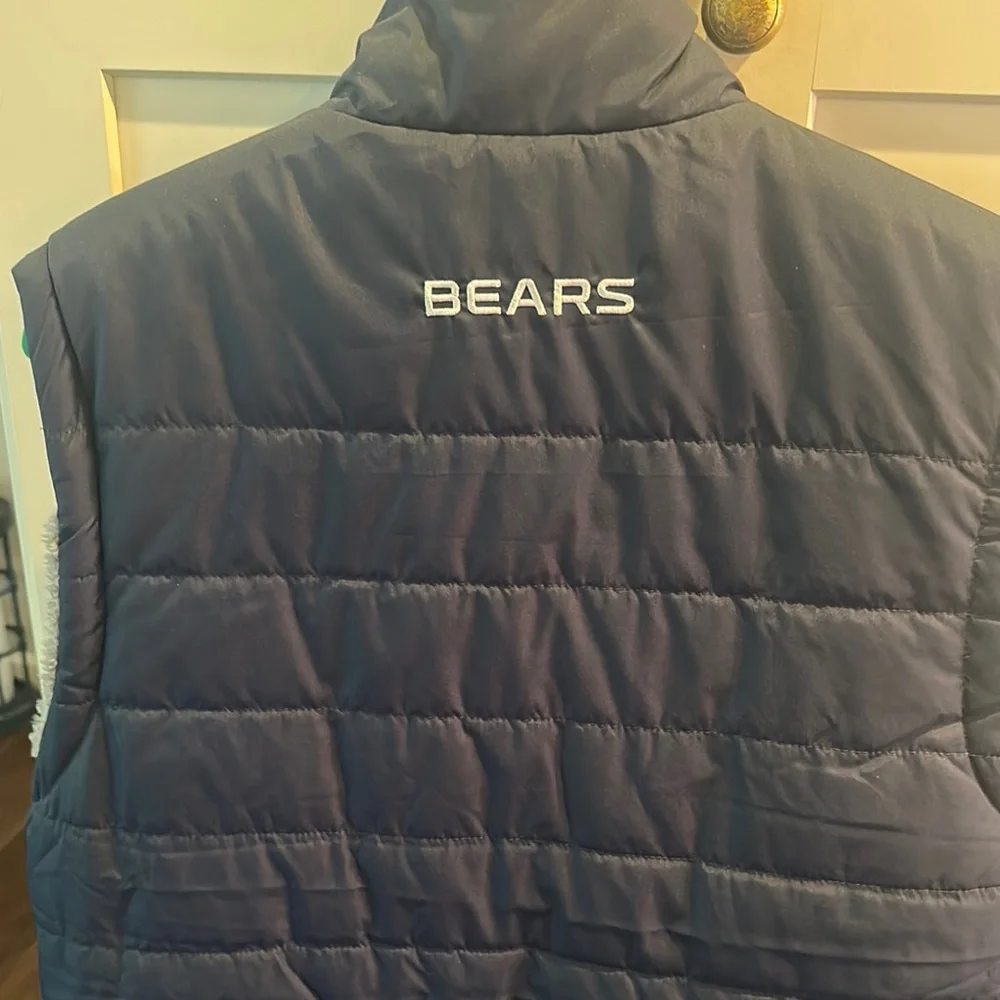 Chicago Bears Navy and Orange Puffer Vest - Picture 7 of 15